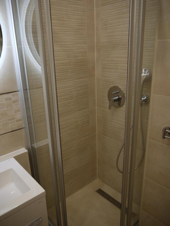 Vizparti Sas Apartman Siófok Buitenkant foto